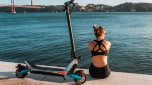 Comparing Varla Pegasus with the Electric Unicycle